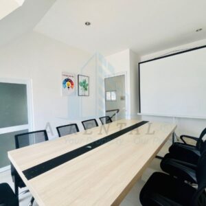 Không gian phòng họp Quận 7 được trang bị đầy đủ thiết bị