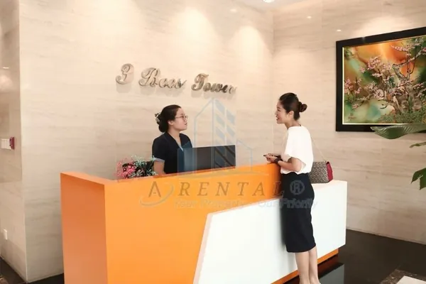 Nhân viên hành chính lễ tân hỗ trợ quý khách hàng