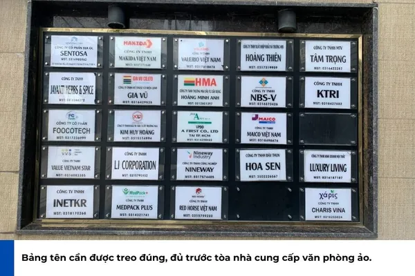 Bảng tên công ty được phép treo trước tòa nhà cho thuê văn phòng ảo theo quy định.
